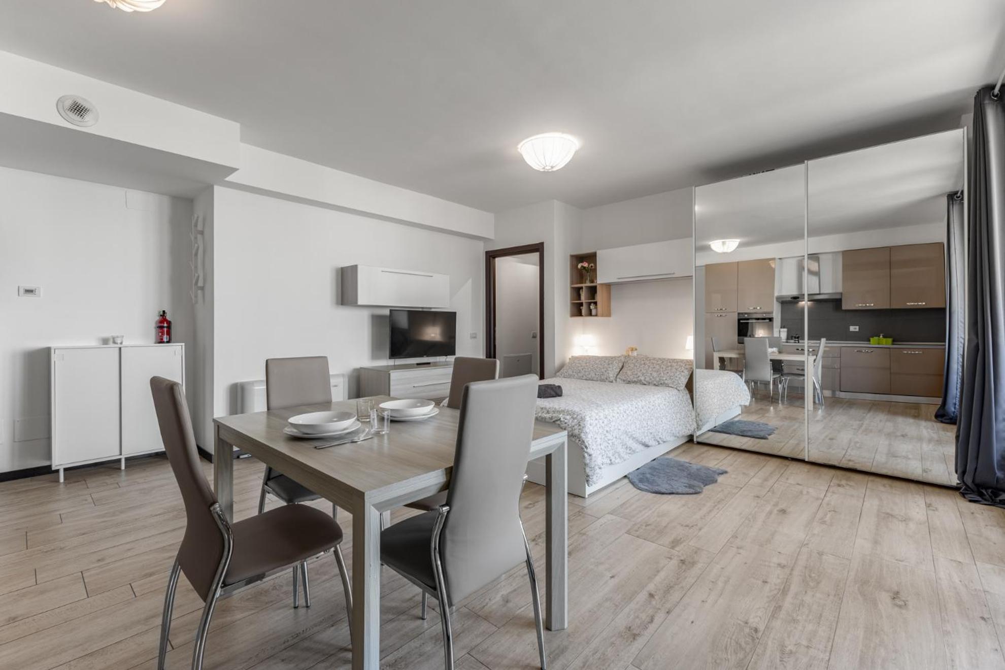 Monolocale Con Balcone Self Check In Milano Sempione Apartment Екстериор снимка